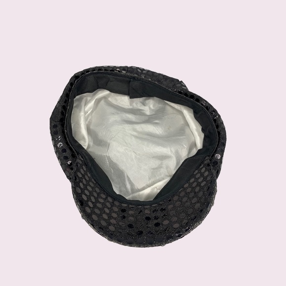 Black sequence hat - Picture 4 of 4